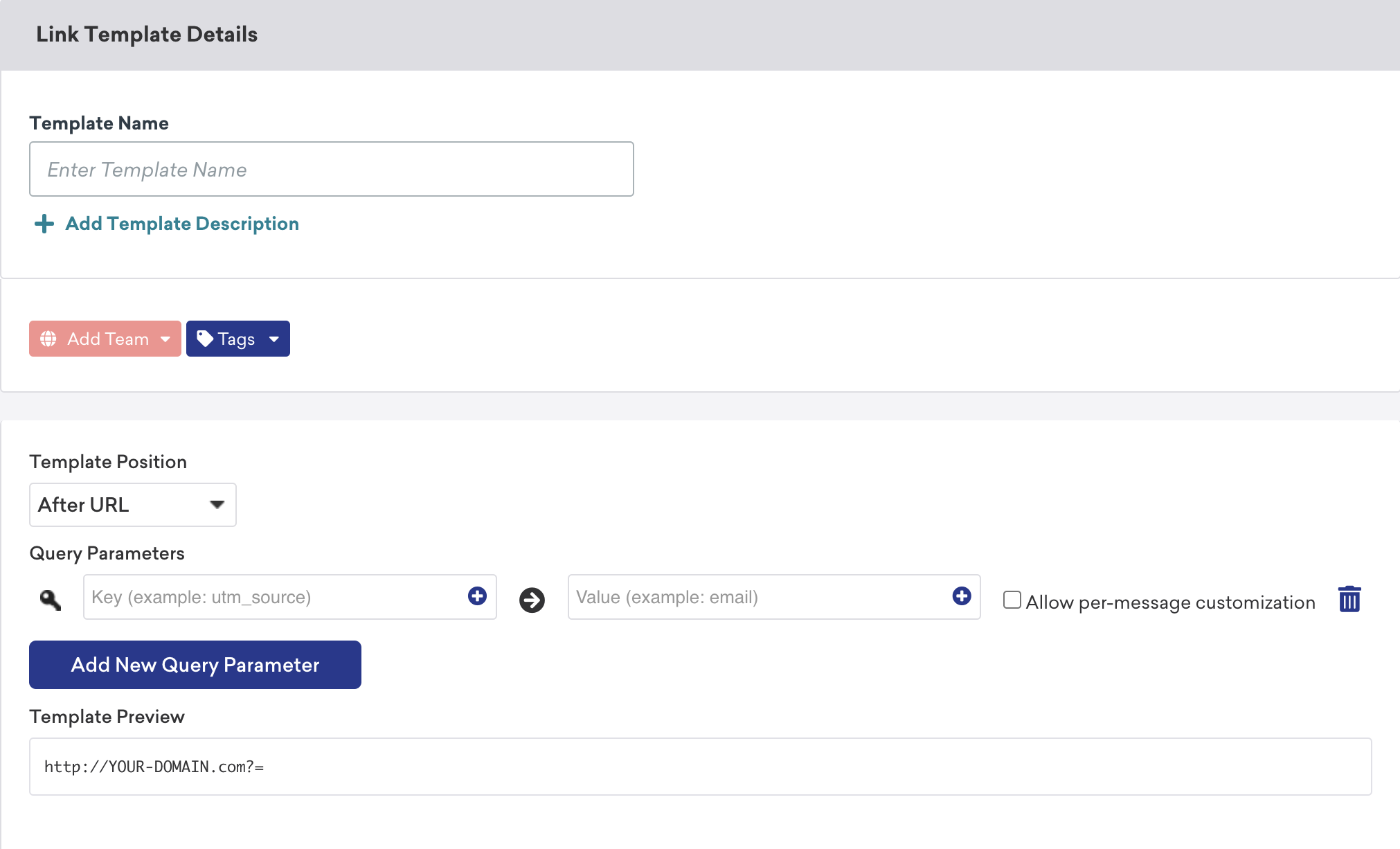 Champs Position du modèle, Ajout avant l’URL et Aperçu du modèle pour le processus d’insertion du modèle de lien avant une URL.